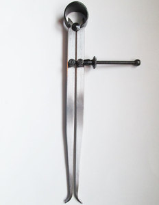Products: Spring Calliper - High-Quality Adjustment Tool - Bowls Avenue NZ