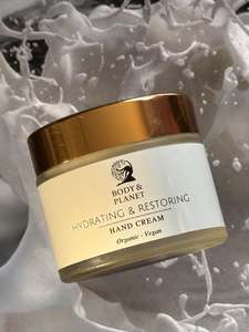 Natural Fragrance: Organic Hydrating & Restoring Hand Cream