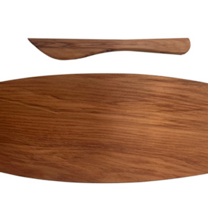 Home Gifts: Rimu cheeseboard/Serving board and knife