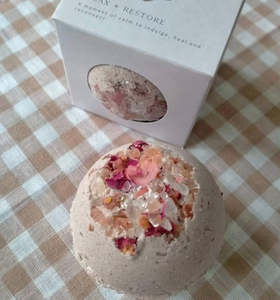 Baby Gifts 1: Mama & Me Relax & Restore Bath Bomb