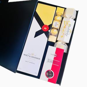 All: Moët Celebration Gift Set
