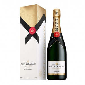 Gift Baskets: Moet Chandon Brut NV Gift Pack 750ml