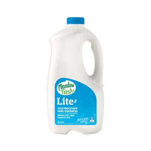 Milk: Meadow Fresh Milk Lite 2L