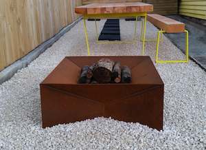 WANAKA Fire Pit in Corten Natural Rust
