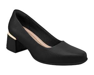 Piccadilly Ref: 748009-041 offers the ultimate trifecta: style, comfort, and dur&hellip;