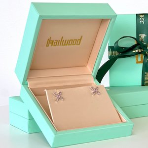 Kiss Earrings - Breast Cancer CURE