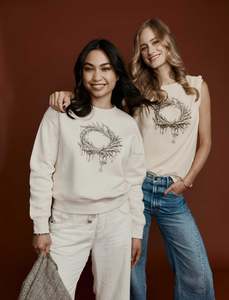 Products: Yvonne Bennetti Women’s Relax Crew
