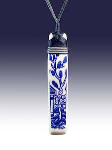 Ceramic Jewellery: Crown Lynn Willow Pattern Ceramic Pendant