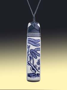 Crown Lynn Willow Pattern Ceramic Pendant