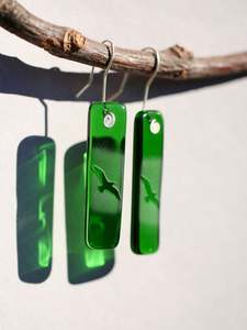Gull Signature Earrings in Bright Green