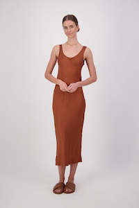 Slips: Long Slip Tan