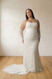 Esther+ | Jessica Couture
