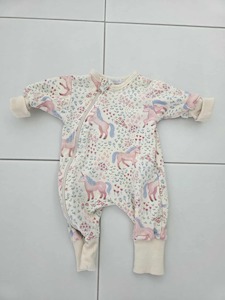 Pre-Loved Purebaby 0-3 MONTHS