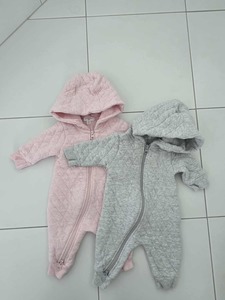 Pre Loved: Pre-Loved Pure Baby SIZE 0-3 MONTHS