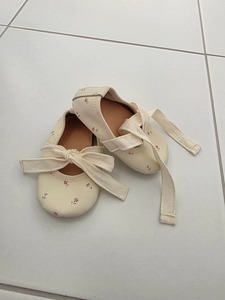All 1: Pre-Loved Jamie Kay SIZE EU 17-18