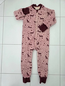 All: Pre Loved Hello Night Size 3-4