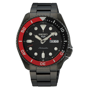 Seiko Sports: SEIKO 5 SPORTS SUPERCARS LIMITED EDITION WATCH SRPH53K1