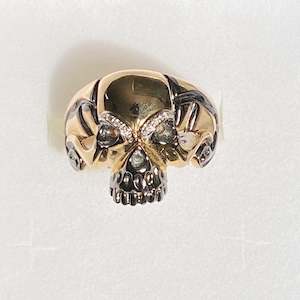 Broadwayjs Diamonds: 9ct. Gold Men's Skull Ring (With Diamond Eyebrows)