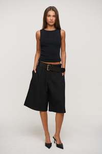 Womens Shorts: Roni Long Short Black