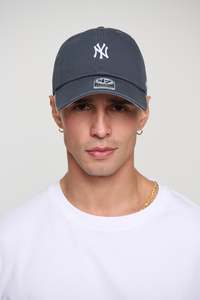 Mens Headwear: 47' Clean Up Baserunner New York Yankees Cap Navy