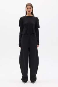 Calenia Top Black