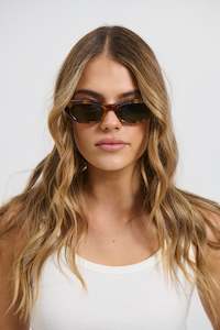 Womens Sunglasses: The Caroline Hazel Tort/Green