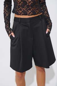 Mika Short Black