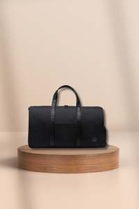 Mens Bags: Herschel Novel Duffle Black Tonal