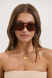 Womens Sunglasses: LS9301-3 Tort