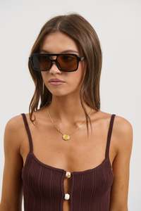 Womens Sunglasses: LS9301-2 Black