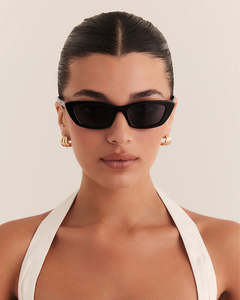 Womens Sunglasses: The Ada Black / Black