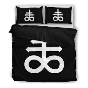 Bedding Sets: Leviathan Cross Bedding Set