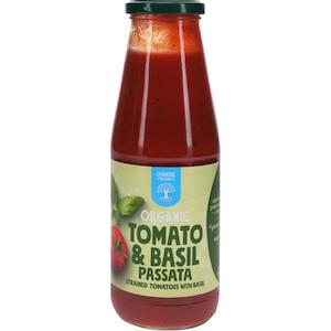 Chantal Organic Tomato & Basil Passata 680g