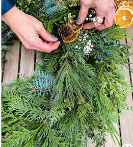 Christmas: Fresh Christmas Wreath Workshop
