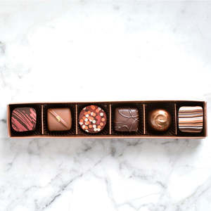 Gifts: 6 piece chocolate giftbox