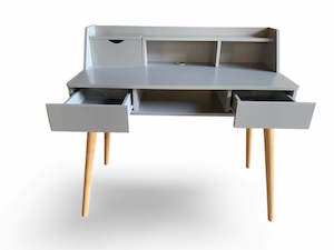 Clearance: Creativo Modern Desk