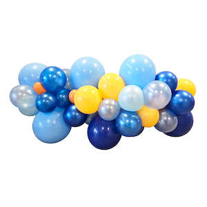 Bluey Party: Bluey Balloon Garland by Pop Balloons