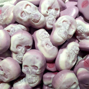 Gummy: Vidal Filled Skulls