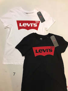 Levis Womens: Levi's Batwing Tee