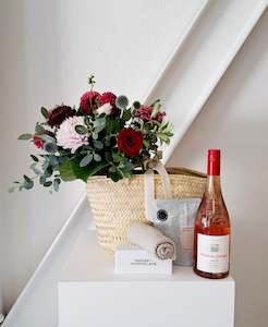 Gift Baskets Gift Boxes Nz: Valentine's Basket Luxe