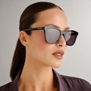 Eyewear: SAINT LAURENT SL 587 Sunglasses - Black