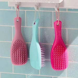 Gift Guide: Tangle Teezer Wet Detangler Travel Size