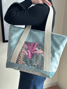 Products: B&B City Tote - Now you sea me - Burlap & Bright