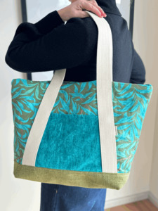 Products: B&B City Tote - Teal we meet again - Burlap & Bright