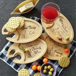 Wine Designs Oval Snack Trays (Set of 4)