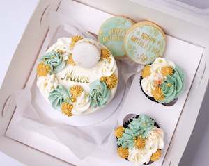 Bento Cakes: Bento Cake Treat Box