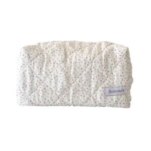 Frontpage: Grace Carry All Bag in Strawberry Fields