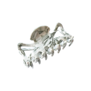 Hairclaws: Kaf in Sweet Meadow