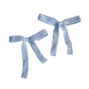 Last Pieces: Gala Knitted Bows in Cinderella Slipper