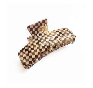 Medium: Kiana Claw Clip in Brown Butter